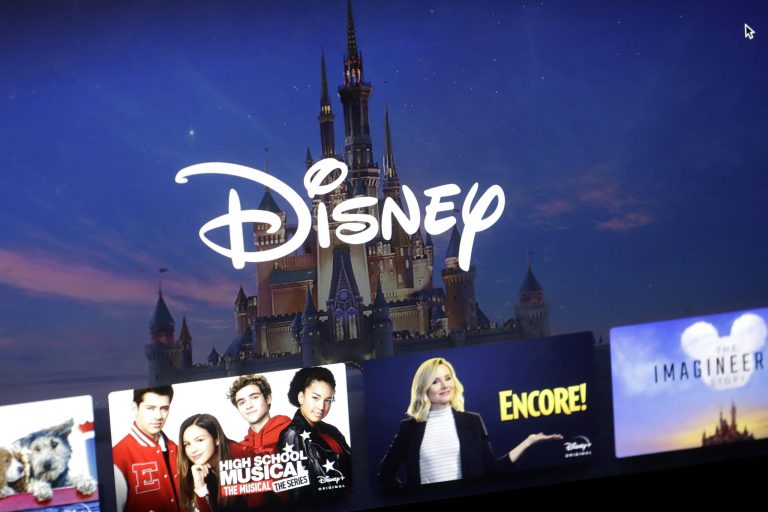 Akibat Pandemi : Disney Main di Streaming