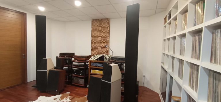 Membangun Ruang Musik dari Nol