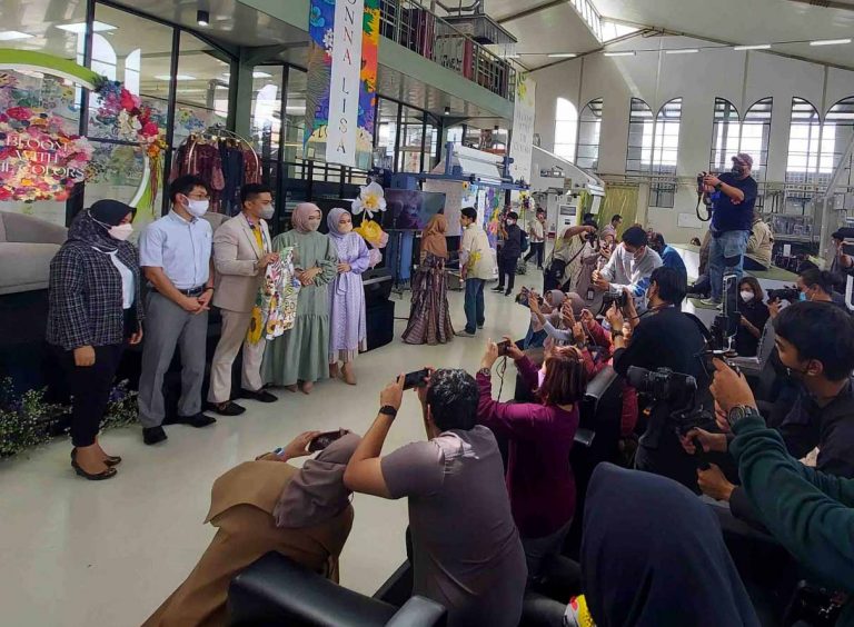Kerjasama Epson Indonesia dan Bajukertas & Co