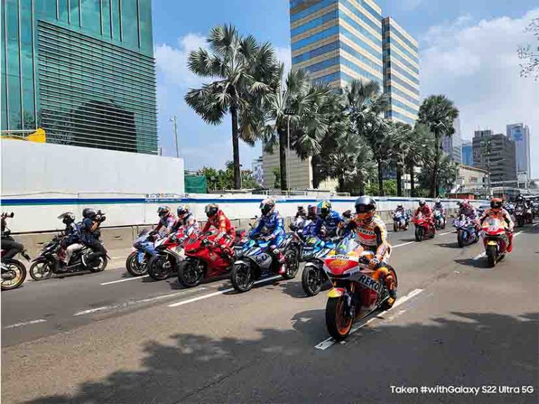 Mengabadikan Gelaran MotoGP Mandalika dengan Smartphone Flagship