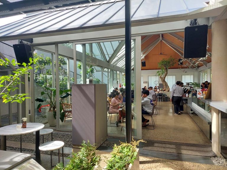 Konsep Cardioid Subwoofer  – Di Hummingbird Eatery & Spaces