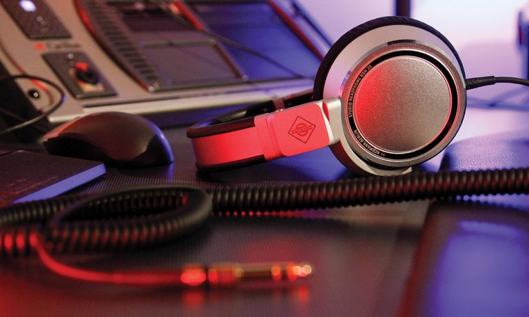 Review Neumann NDH-20